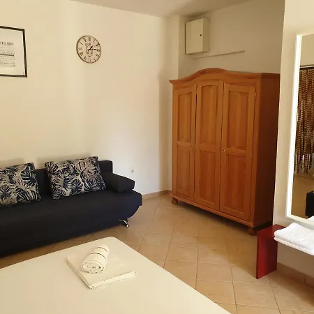 Jadranka Apartman Pag Town
