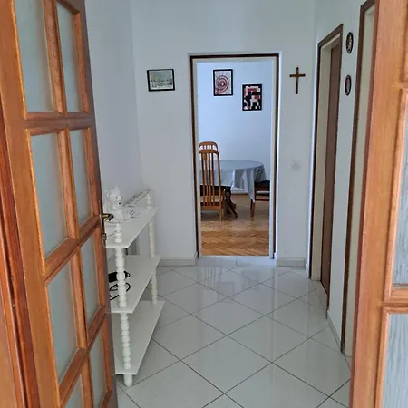 Jadranka Apartman Pag Town